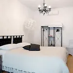 Casa Gallinotto * Alba (Piedmont)